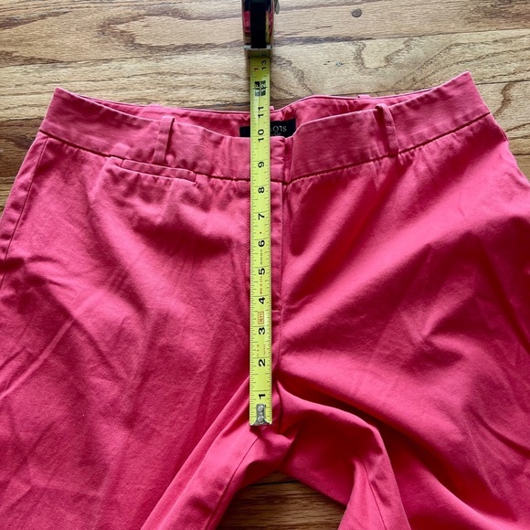 Talbots | Red Signature Cropped
Pant. Size 10 - Picture 5 of 9